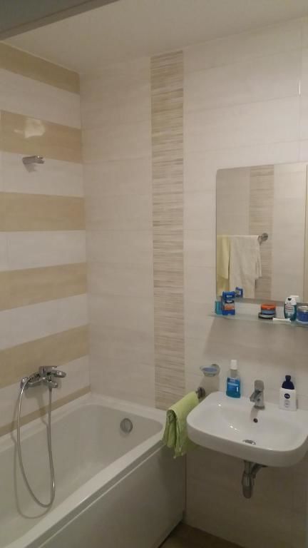 Апартаменты Guest House Mikeli (BESPL. DORUCAK)-(FREE BREAKFAST) Подгорица-47