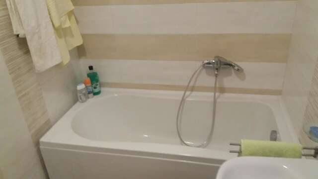 Апартаменты Guest House Mikeli (BESPL. DORUCAK)-(FREE BREAKFAST) Подгорица-17