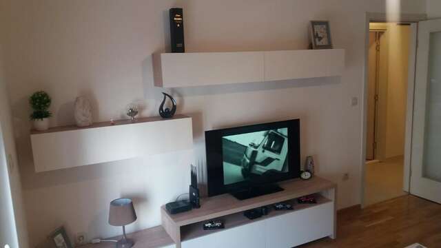 Апартаменты Guest House Mikeli (BESPL. DORUCAK)-(FREE BREAKFAST) Подгорица-30